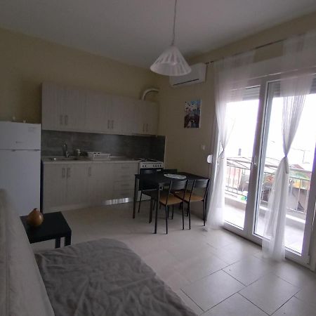 Katerina Apartment Nea Plagia Buitenkant foto