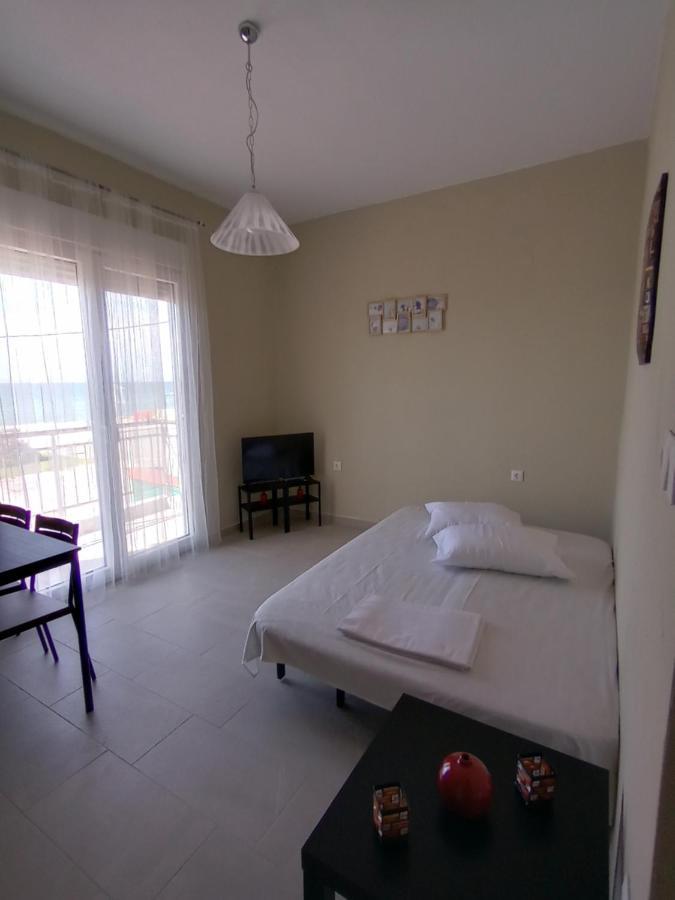 Katerina Apartment Nea Plagia Buitenkant foto