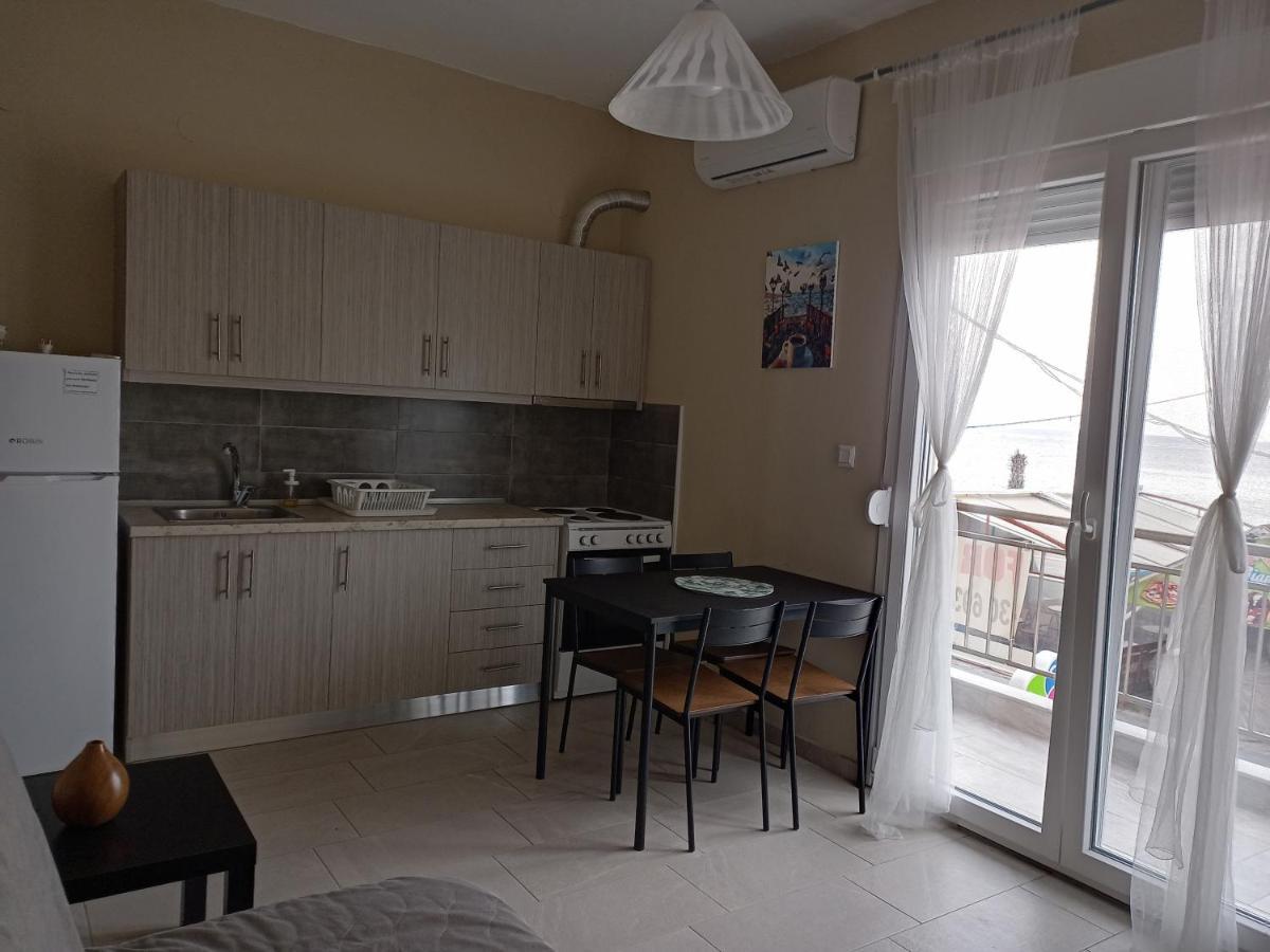 Katerina Apartment Nea Plagia Buitenkant foto