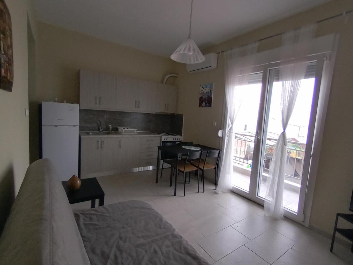Katerina Apartment Nea Plagia Buitenkant foto